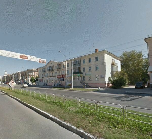 Банкомат Совкомбана по адресу просп. Автозаводцев,  д. 28